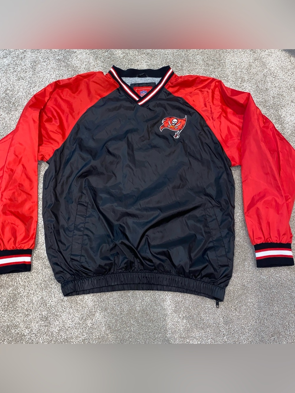 Tampa Bay Buccaneers NFL Pullover Jacket Windbreaker Football Size M Red Black